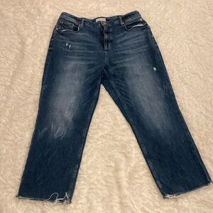 Size 31/12 curvy high waist
Straight crop loft jeans